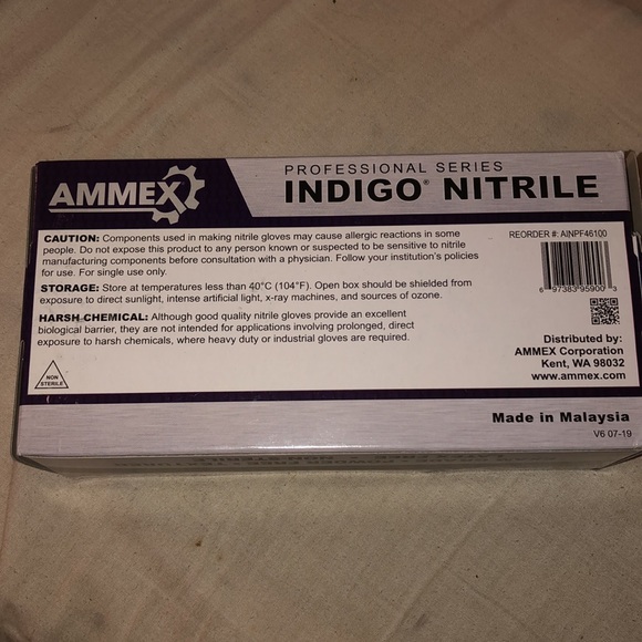 Nitrile Gloves - Large - Picture 2 of 5